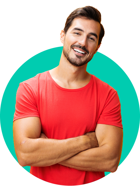 kobieta w białej koszuli